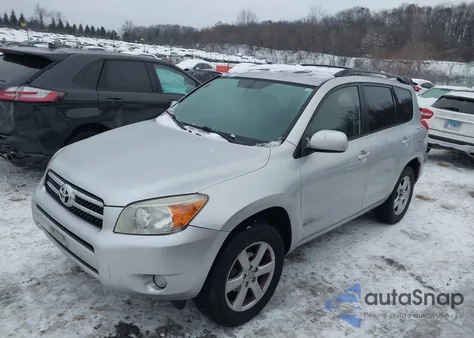 2008 Toyota Rav4 Limited z USA, uszkodzony, nr VIN JTMBD31V086067005